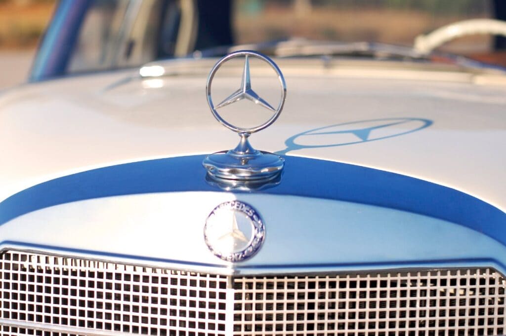 wedding-mercedes-luxury-chauffeur-services-vip-chauffeurs